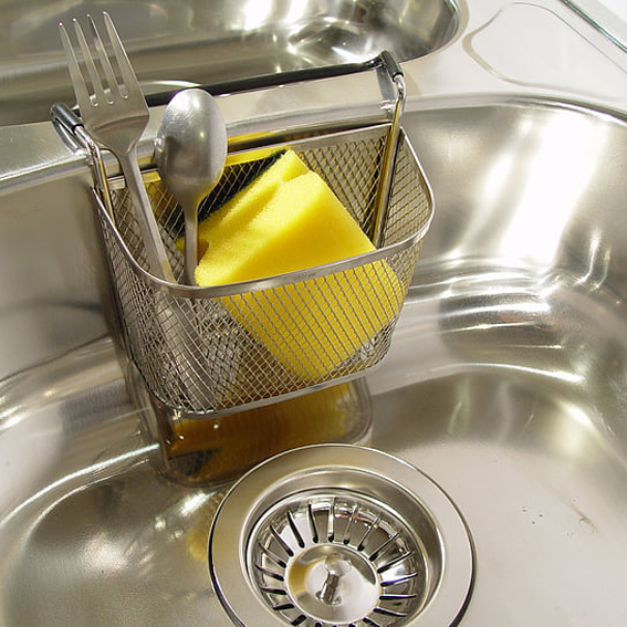 KITCHEN CLEANING
